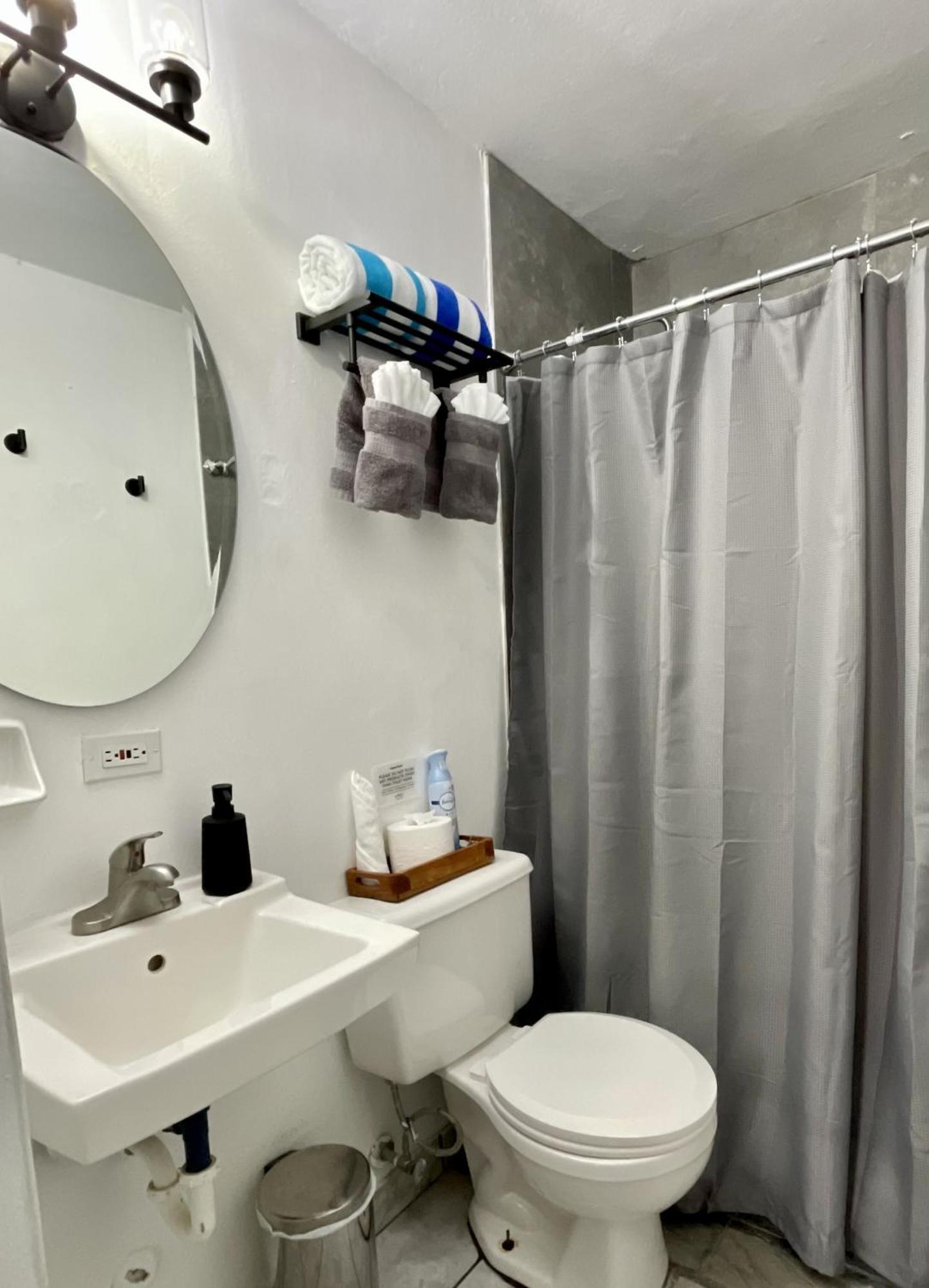 Oceanfront Condo In Лукильо Екстериор снимка